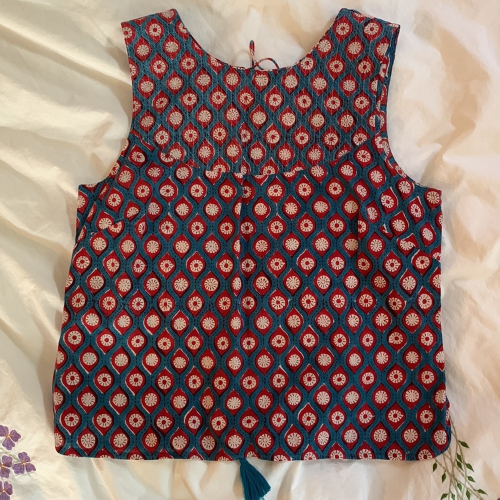 Fabindia cotton sleeveless top keyhole back cutout M